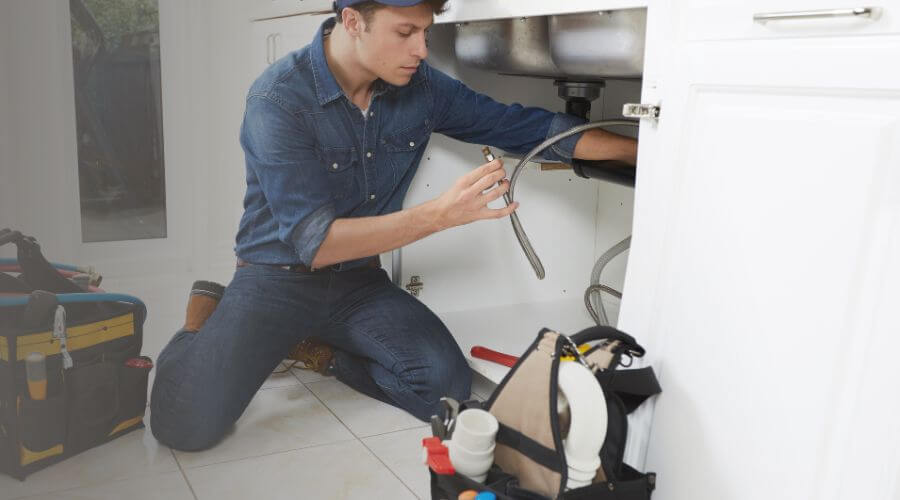 Professional Leak Detection Services in Oakwood, TX
